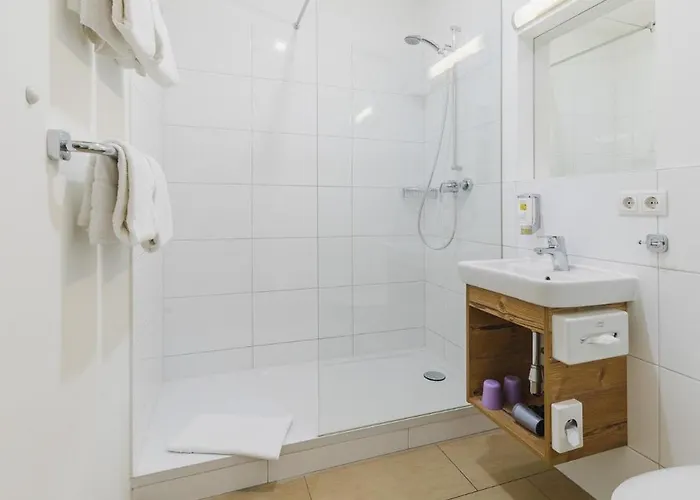 Hotel Engel - Self Checkin 2*