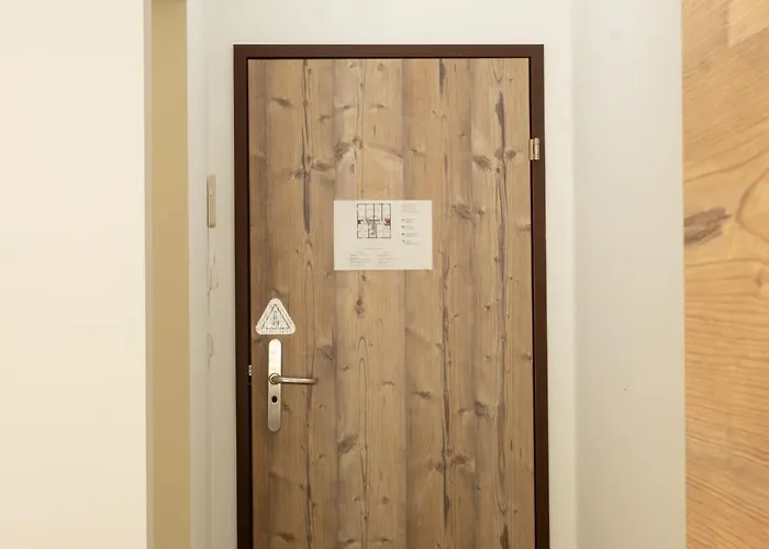 Engel - Self Checkin Hotel